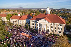 Điện thoại di động có biểu tượng phương tiện truyền thông xã hội hiển thị